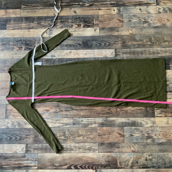 Fitted Rib-Knit Square-Neck Midi Dress Conifer Green - Picture 5 of 7